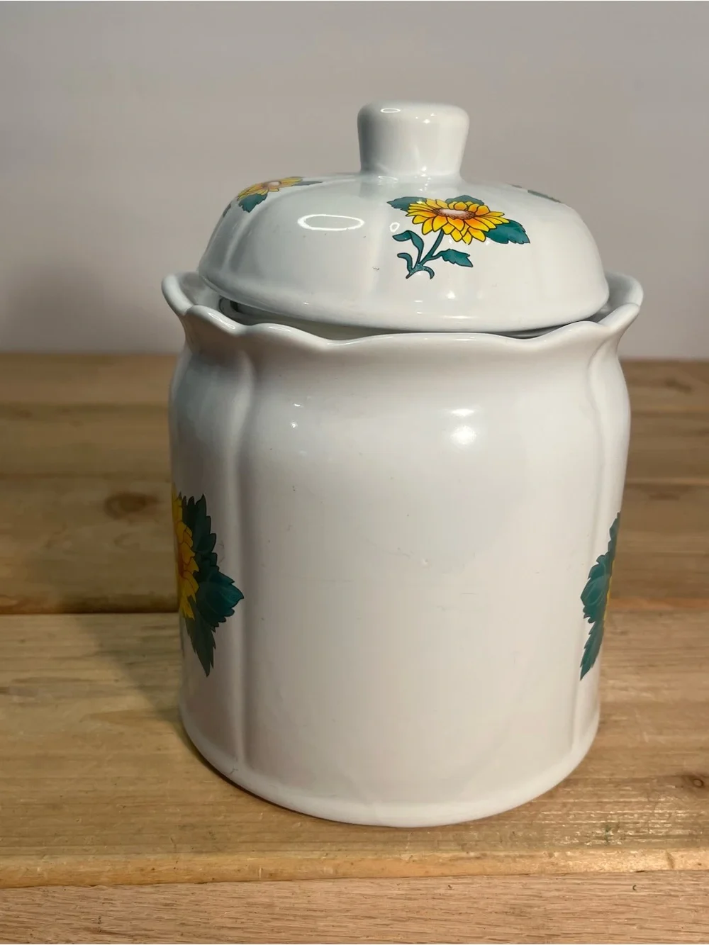 Vintage Sunflower Kitchen Canister Ceramic Farmhouse Cottagecore With Lid